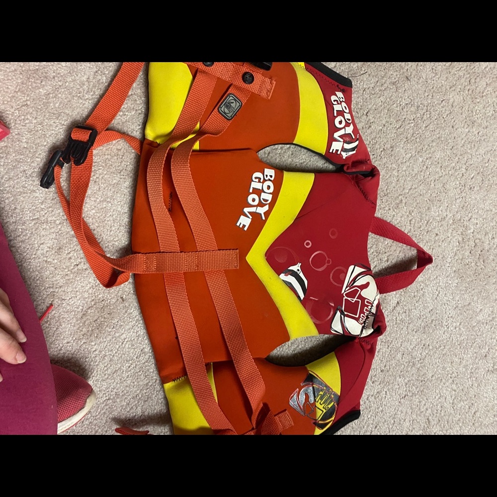 Body Glove child lifejacket